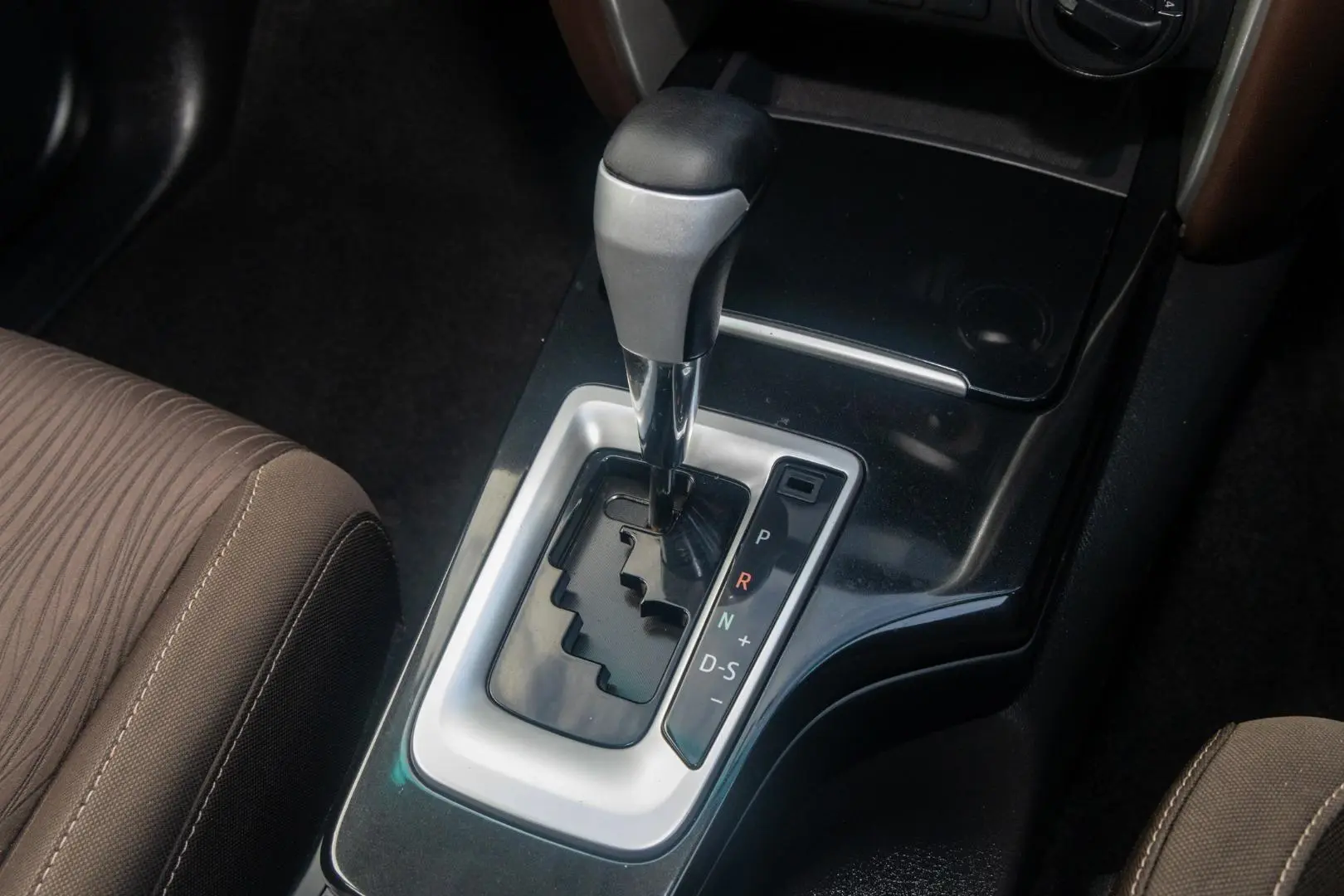 2019 Toyota Fortuner Gallery Image 17