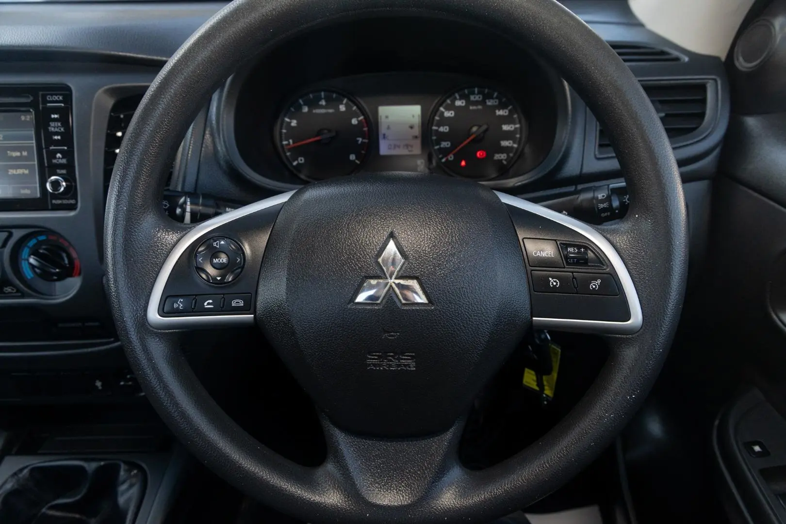 2021 Mitsubishi Triton Gallery Image 10
