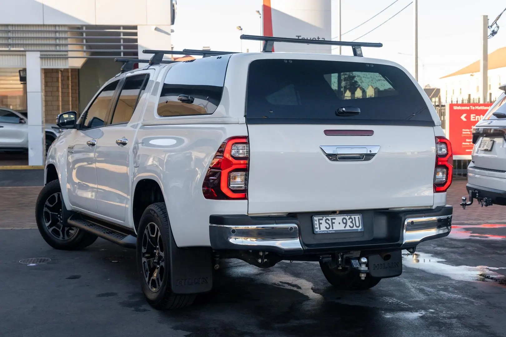 2022 Toyota Hilux Gallery Image 2