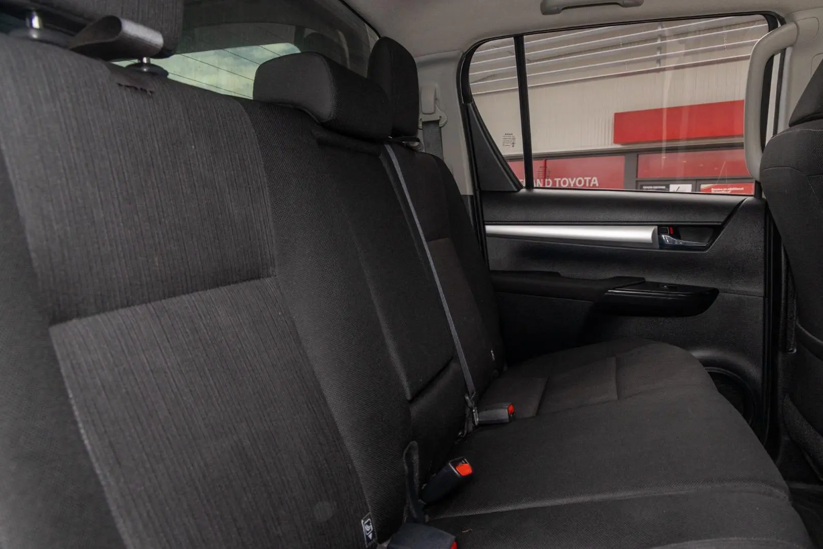 2021 Toyota Hilux Gallery Image 9