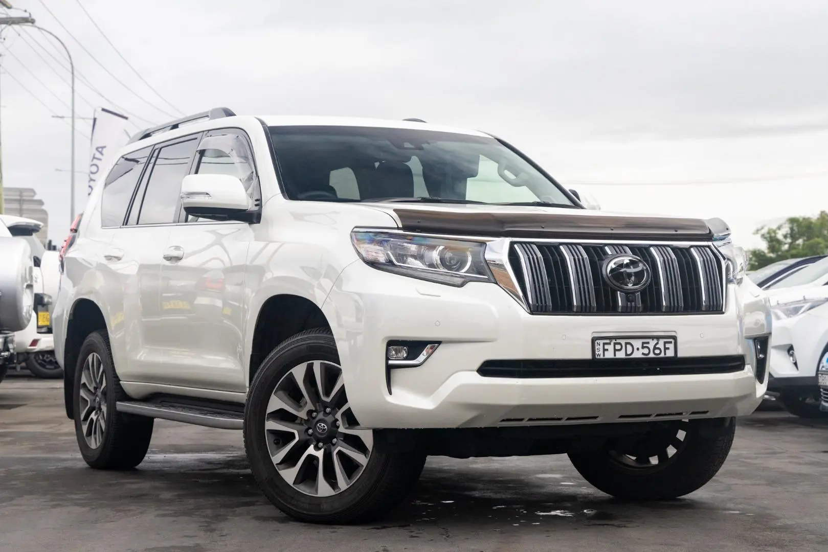 2022 Toyota Landcruiser Prado Gallery Image 1