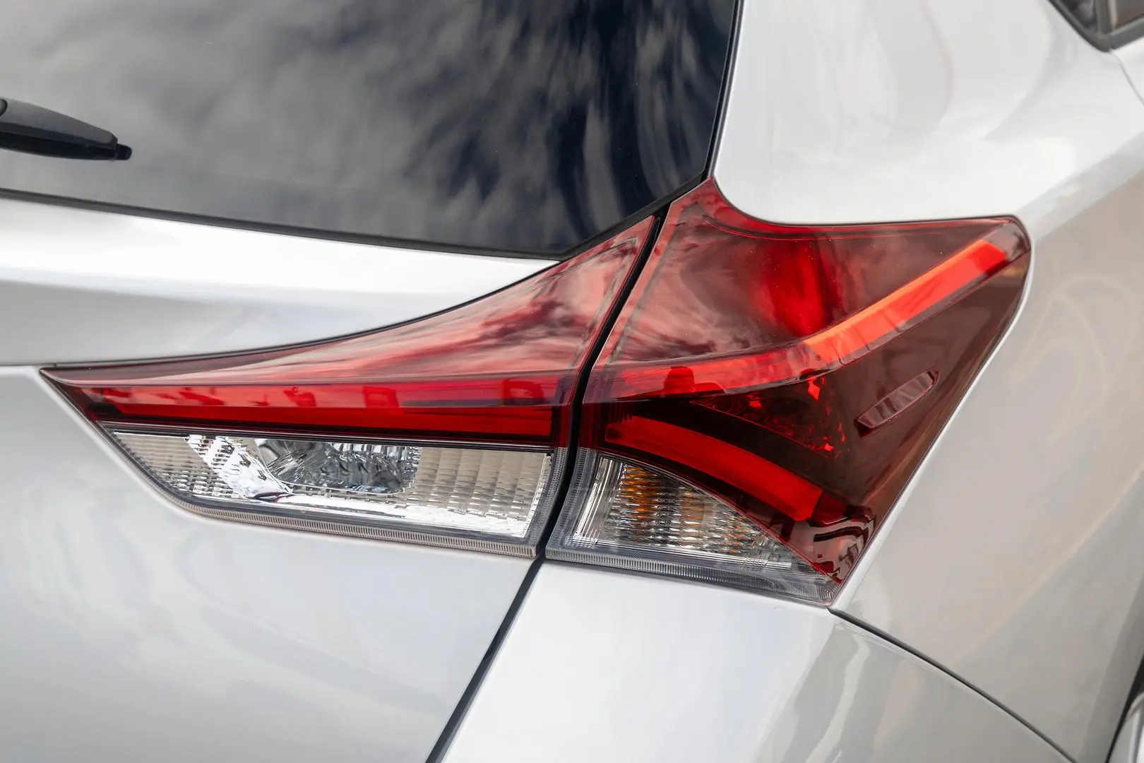 2018 Toyota Corolla Gallery Image 20