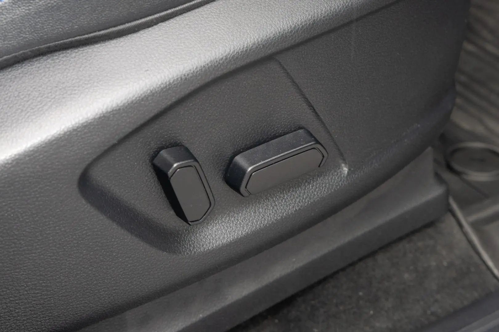 2022 Ford Everest Gallery Image 19