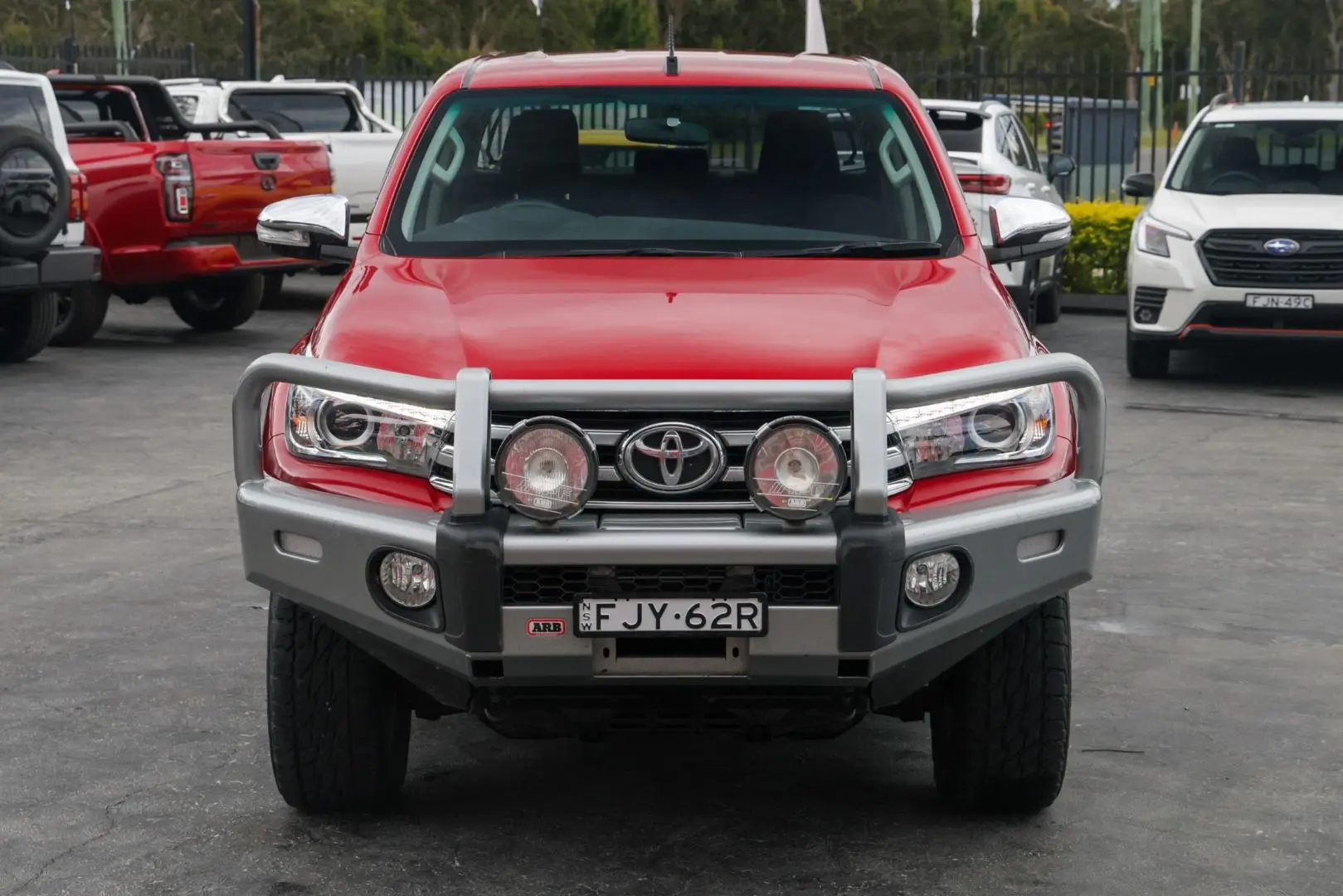 2016 Toyota Hilux Gallery Image 4