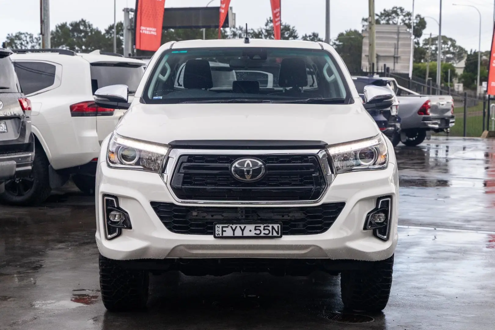 2019 Toyota Hilux Gallery Image 4