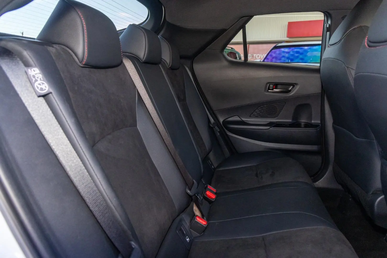 2024 Toyota C-HR Gallery Image 9