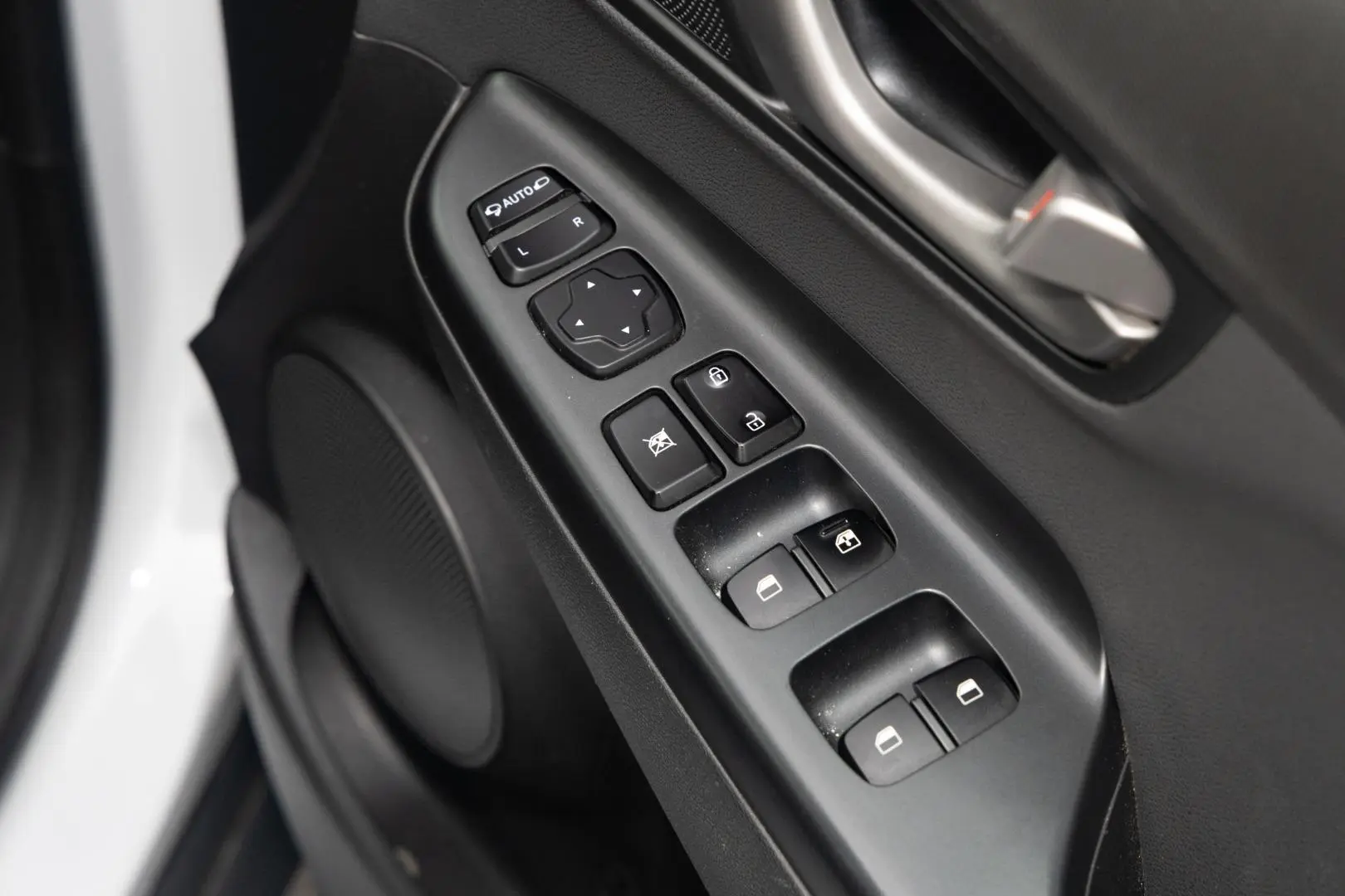 2017 Hyundai Kona Gallery Image 18