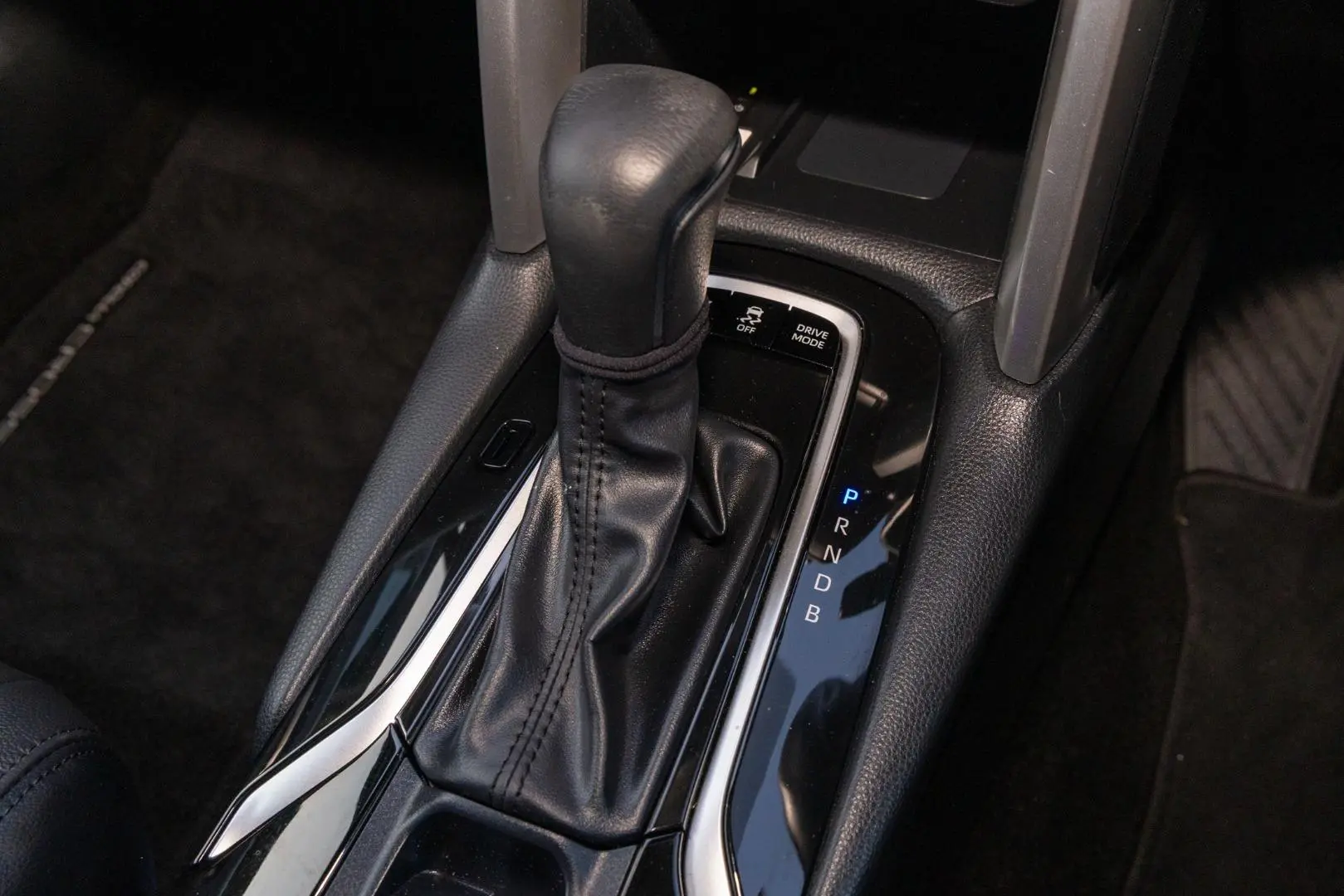 2024 Toyota Corolla Cross Gallery Image 17