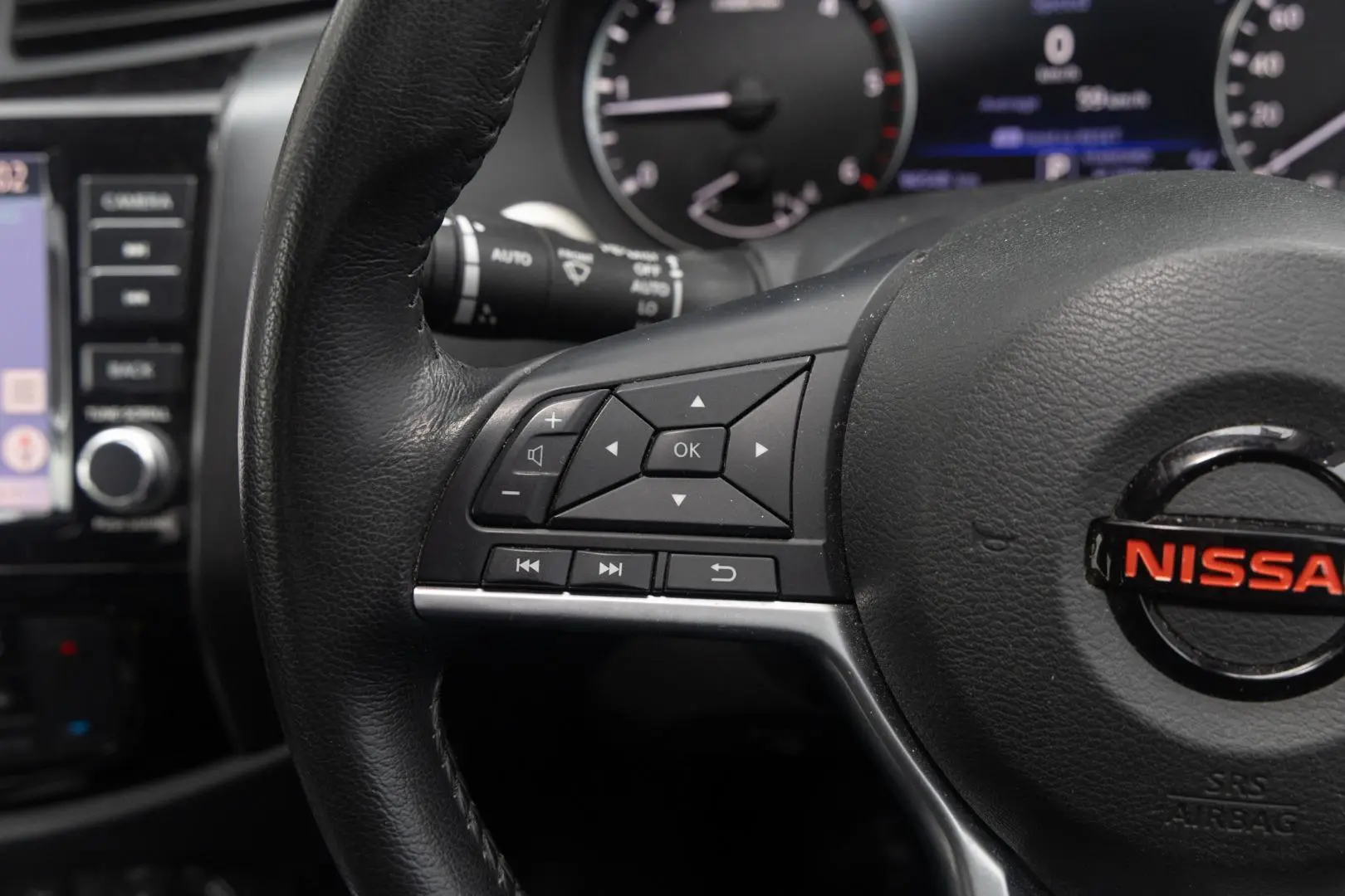 2022 Nissan Navara Gallery Image 11