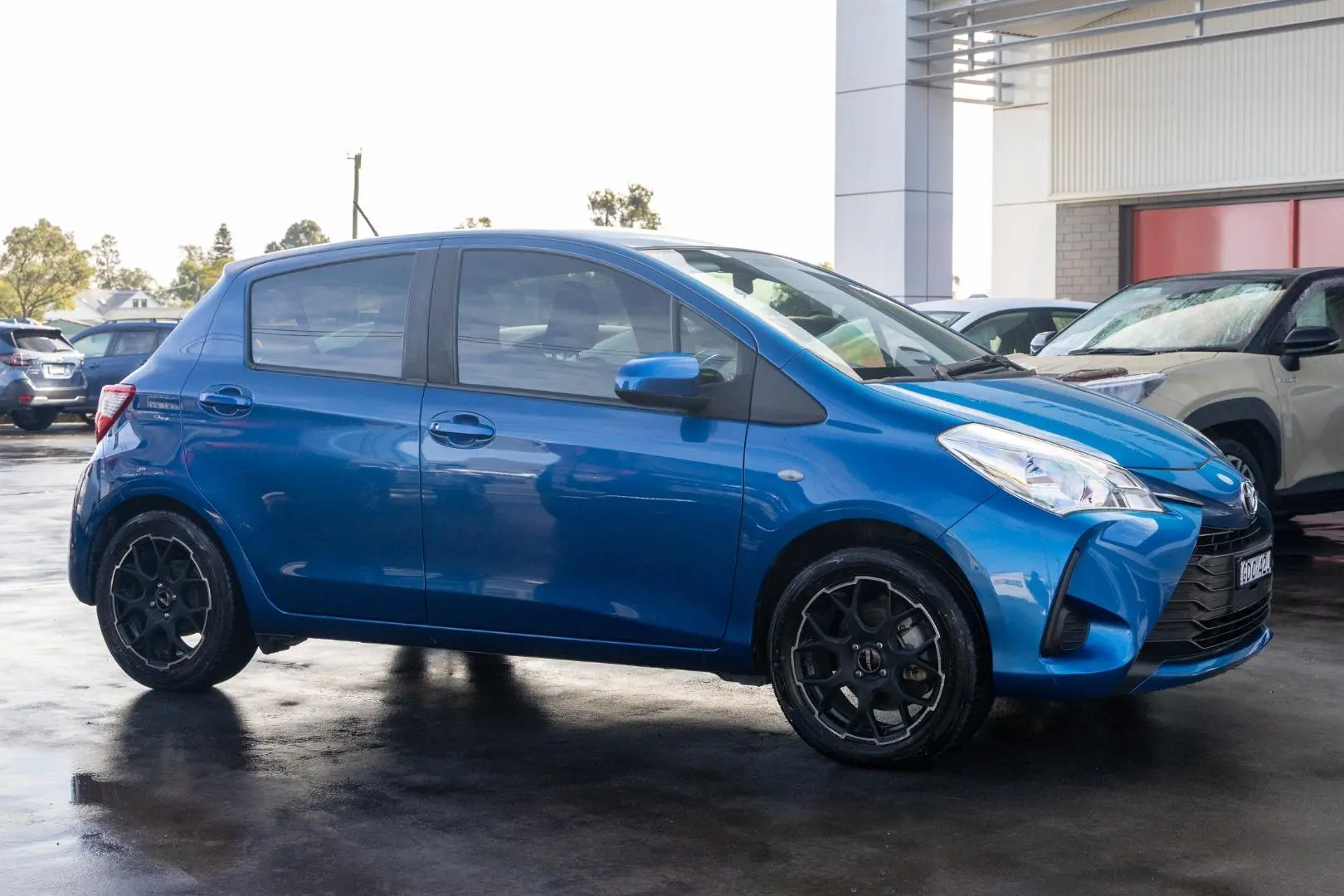 2018 Toyota Yaris Gallery Image 3