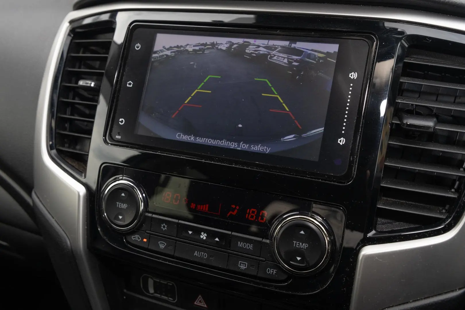 2022 Mitsubishi Triton Gallery Image 15