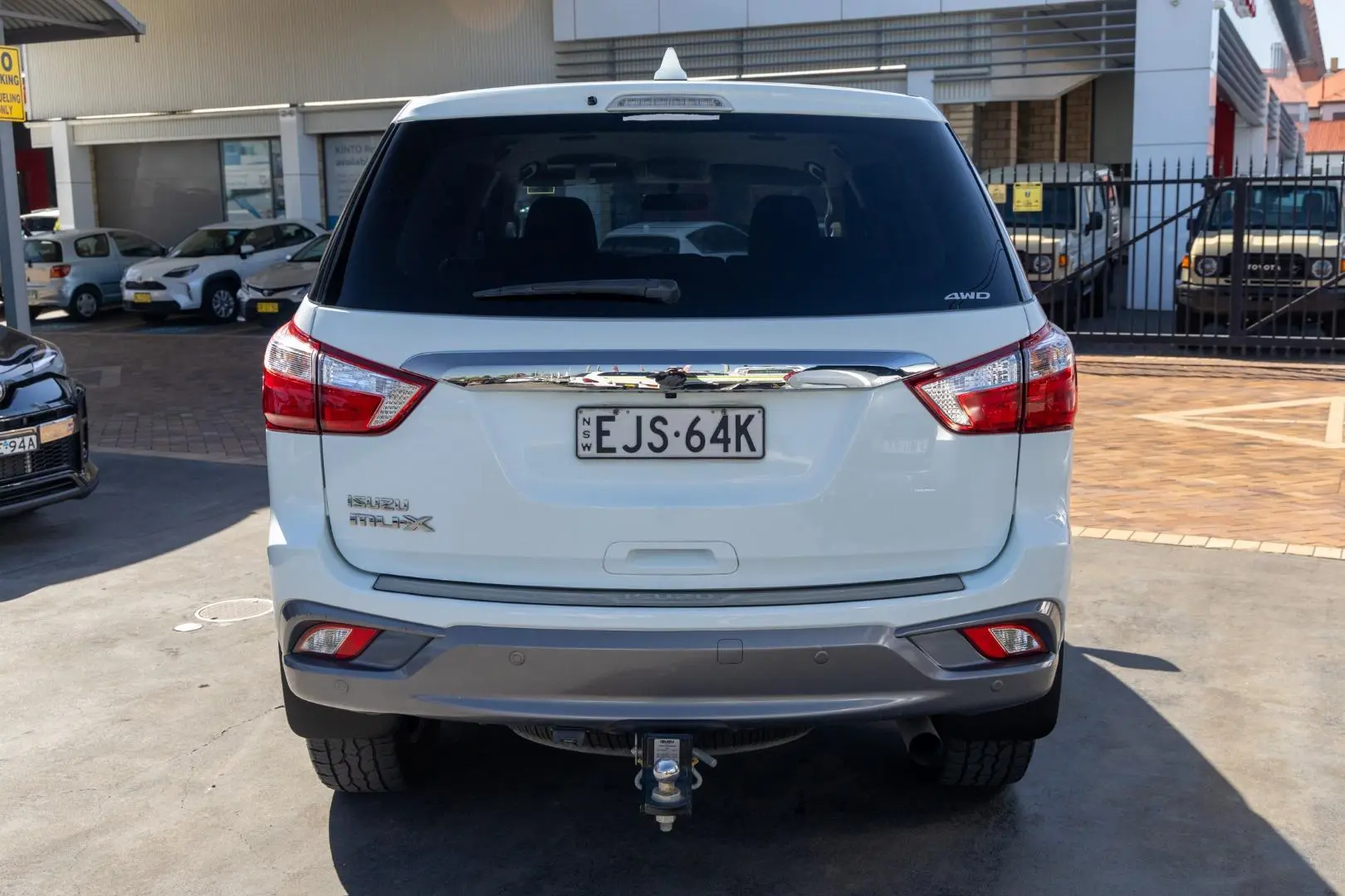 2020 Isuzu MU-X Gallery Image 5