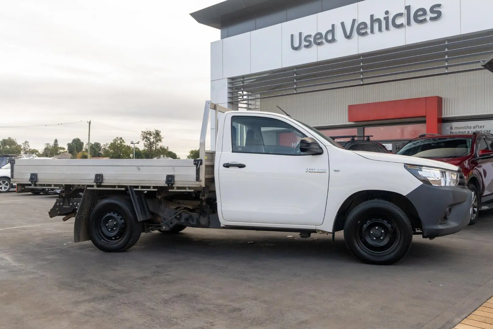 2021 Toyota Hilux Gallery Image 3