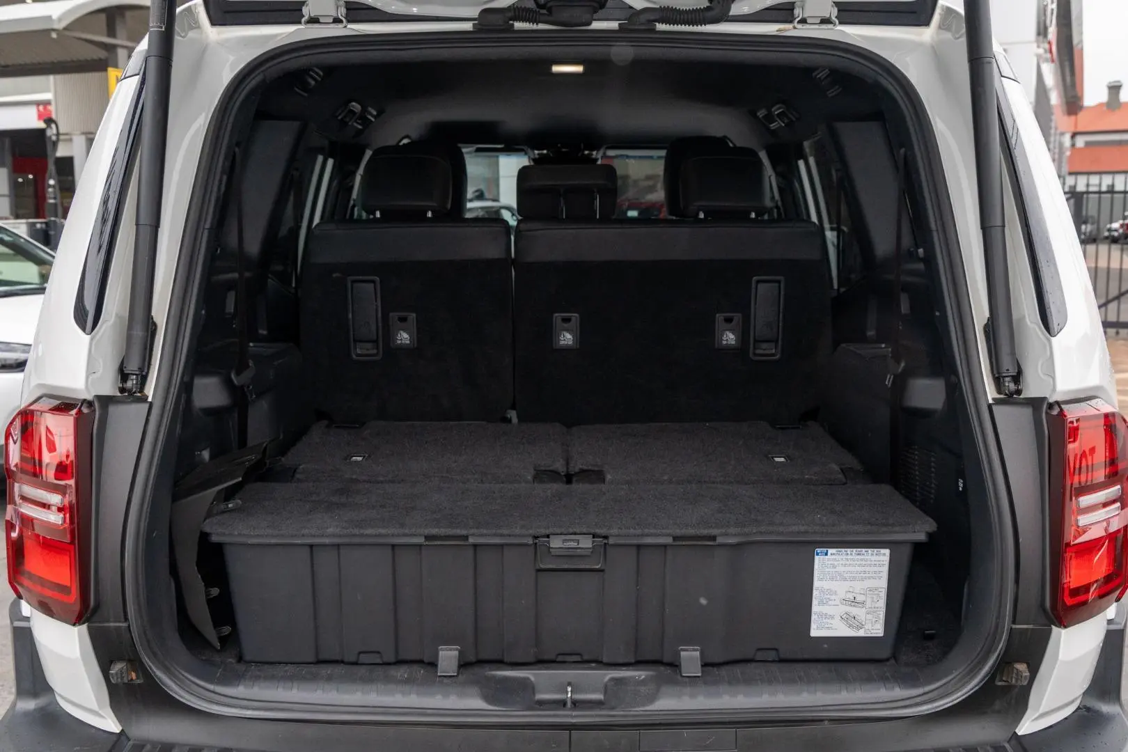 2025 Toyota Landcruiser Prado Gallery Image 19