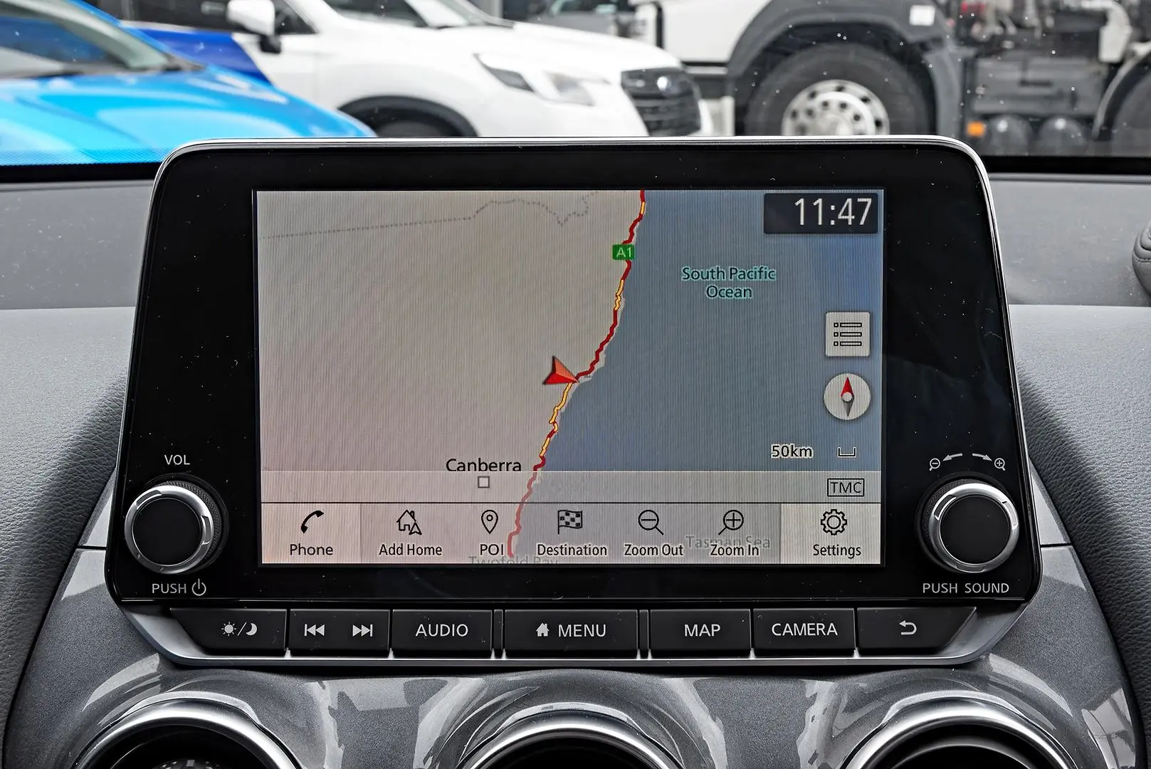 2020 Nissan JUKE Gallery Image 12