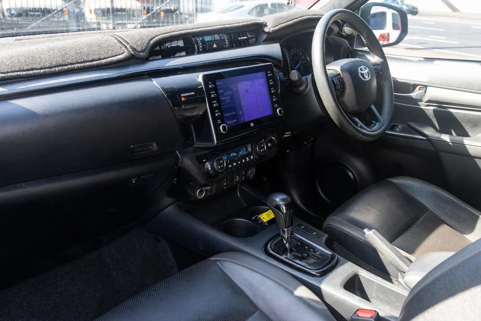 2023 Toyota Hilux Gallery Image 8
