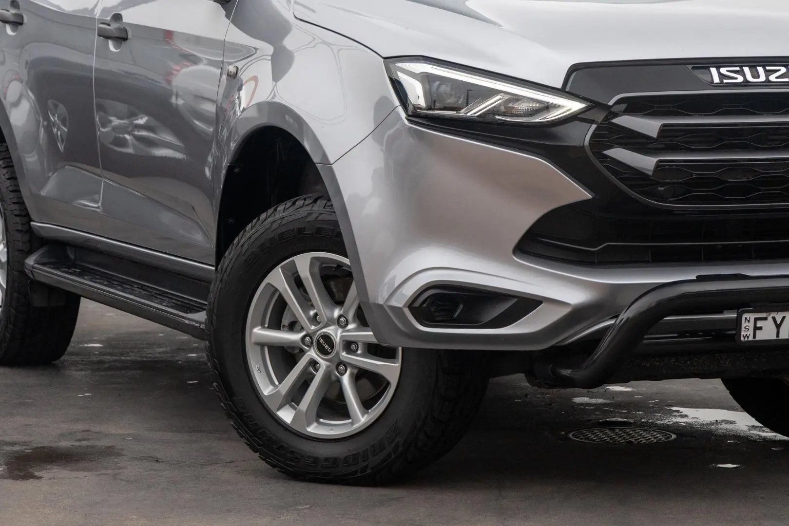 2022 Isuzu MU-X Gallery Image 6