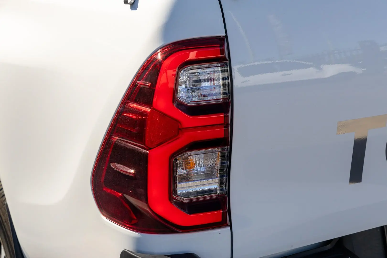 2025 Toyota Hilux Gallery Image 19