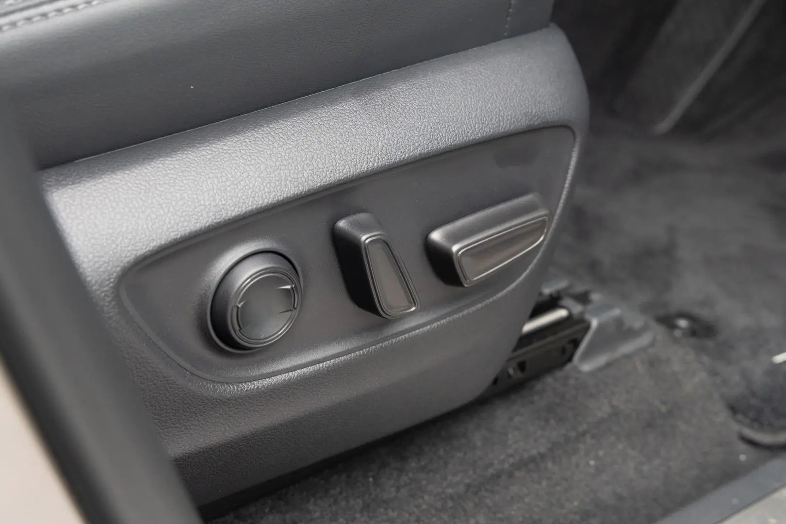 2024 Toyota Landcruiser Gallery Image 20