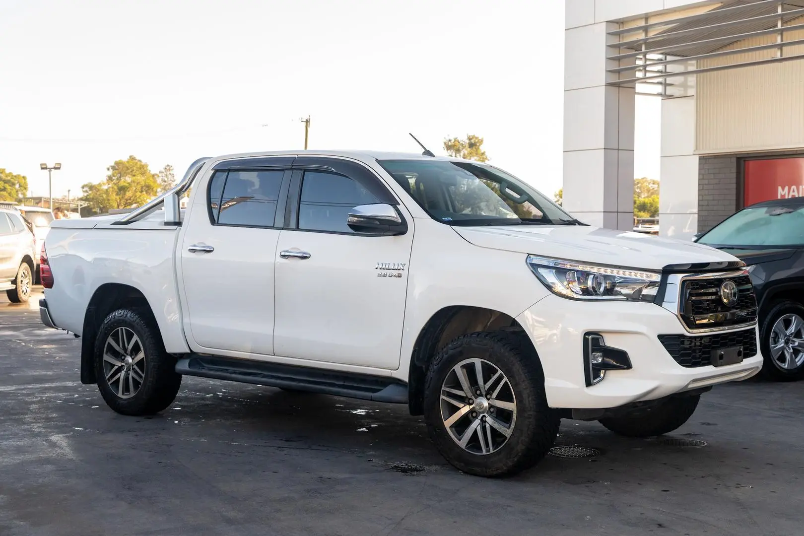 2019 Toyota Hilux Gallery Image 3