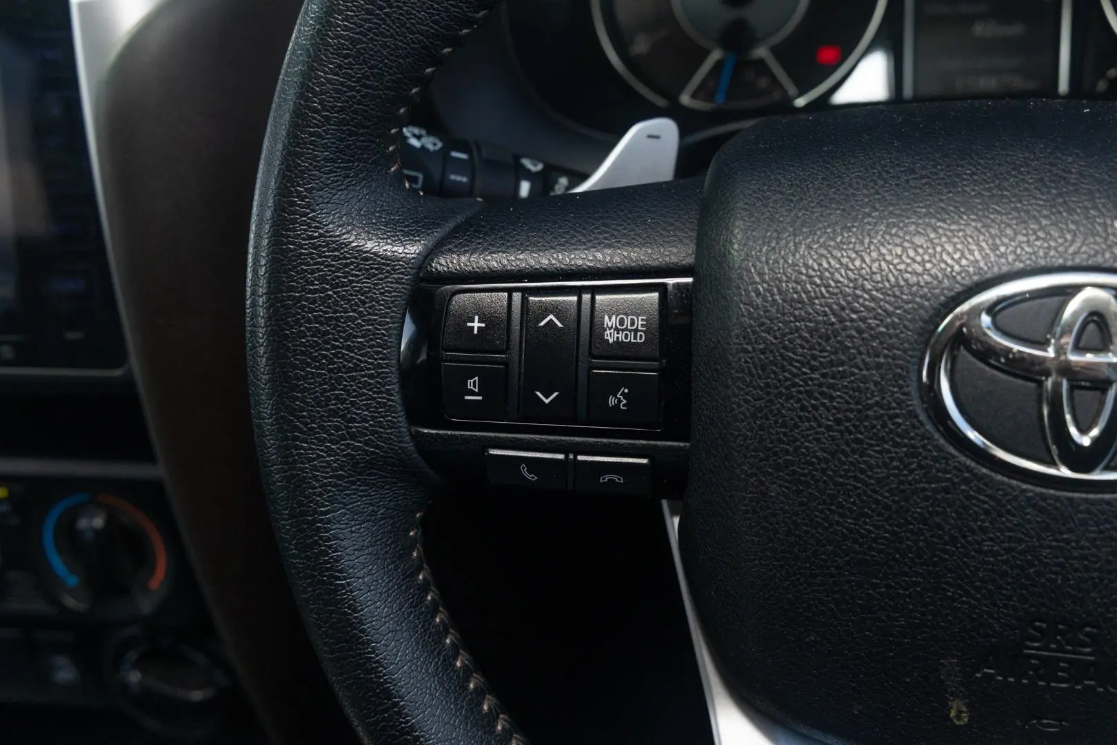 2018 Toyota Fortuner Gallery Image 11