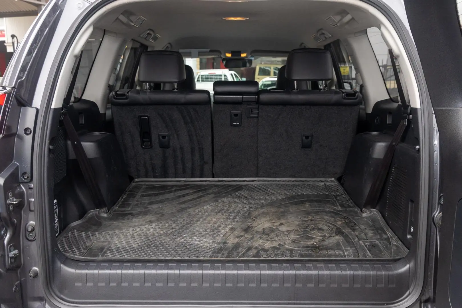 2019 Toyota Landcruiser Prado Gallery Image 19