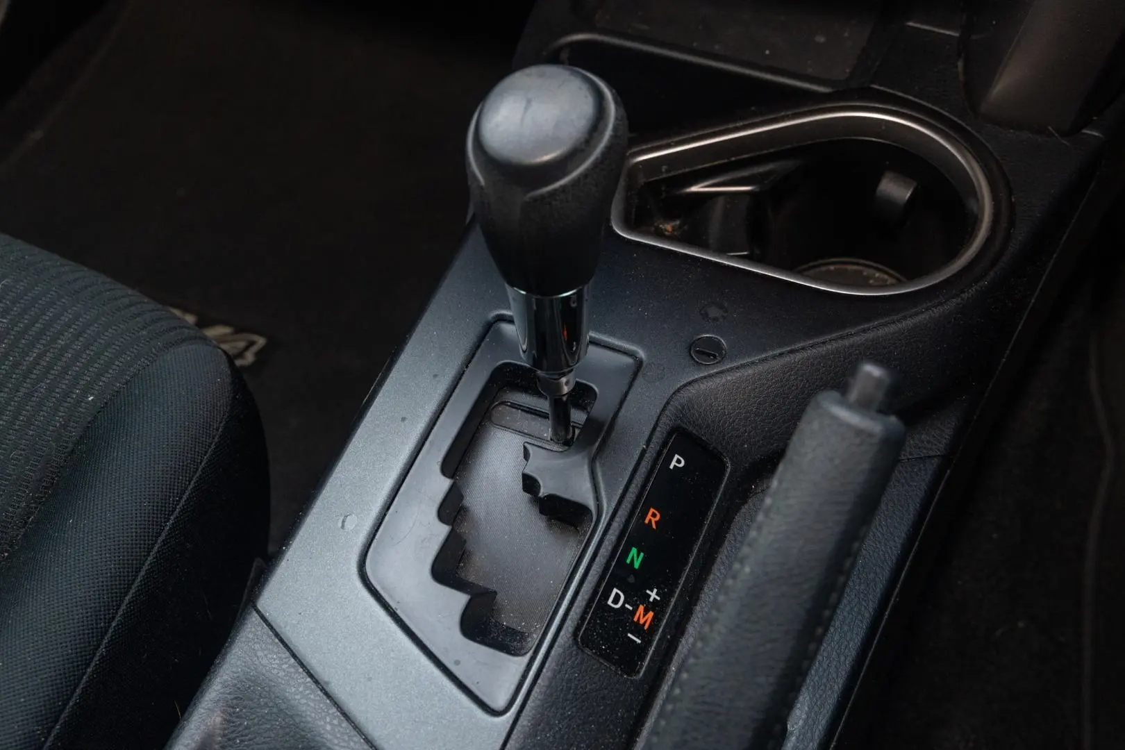 2016 Toyota RAV4 Gallery Image 17
