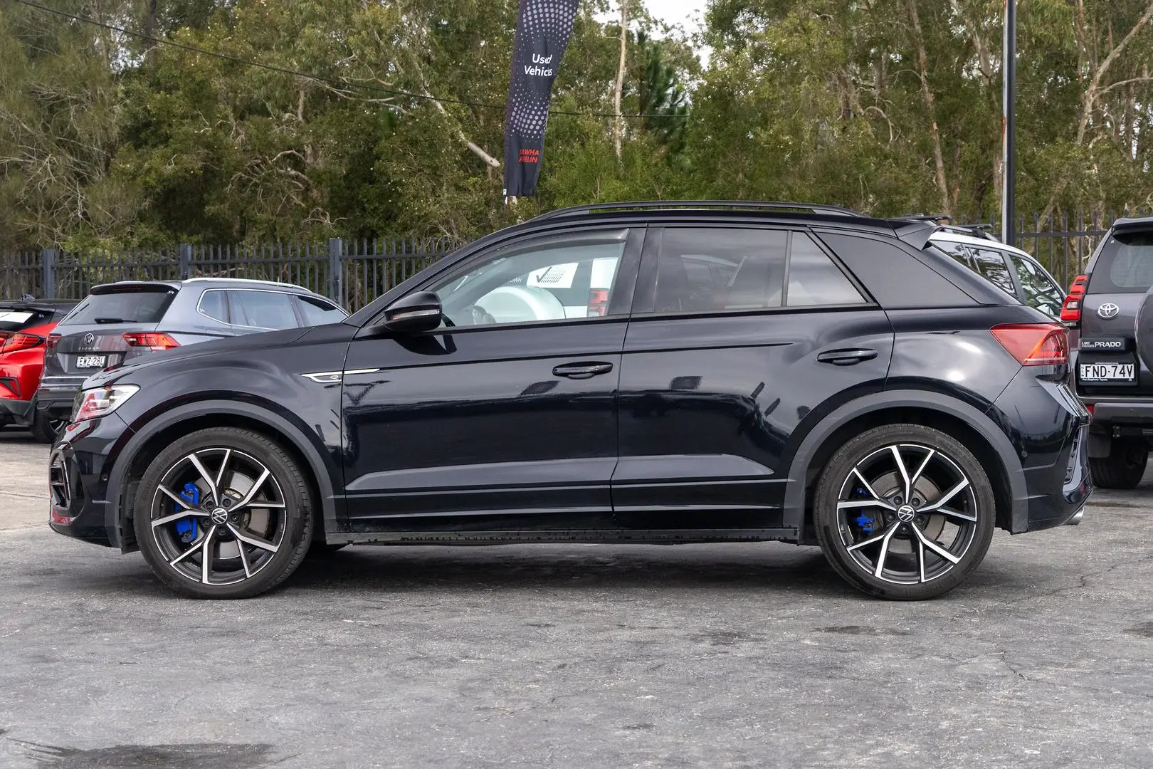 2022 Volkswagen T-Roc Gallery Image 3