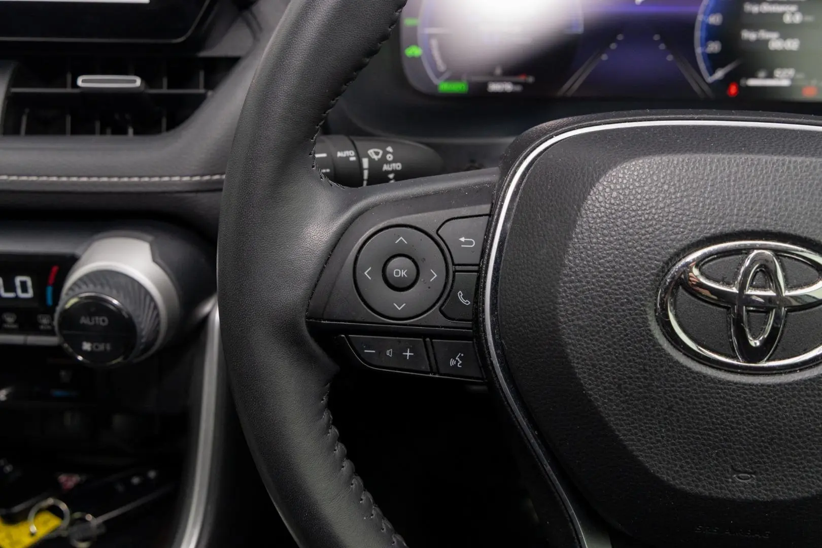 2024 Toyota RAV4 Gallery Image 11