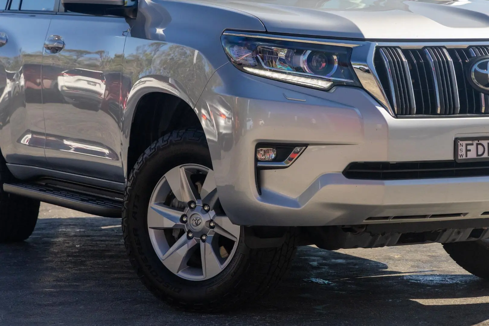 2019 Toyota Landcruiser Prado Gallery Image 6