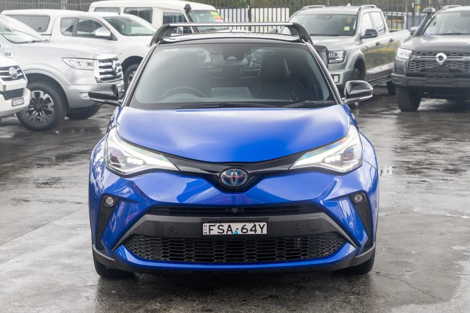 2021 Toyota C-HR Gallery Image 4