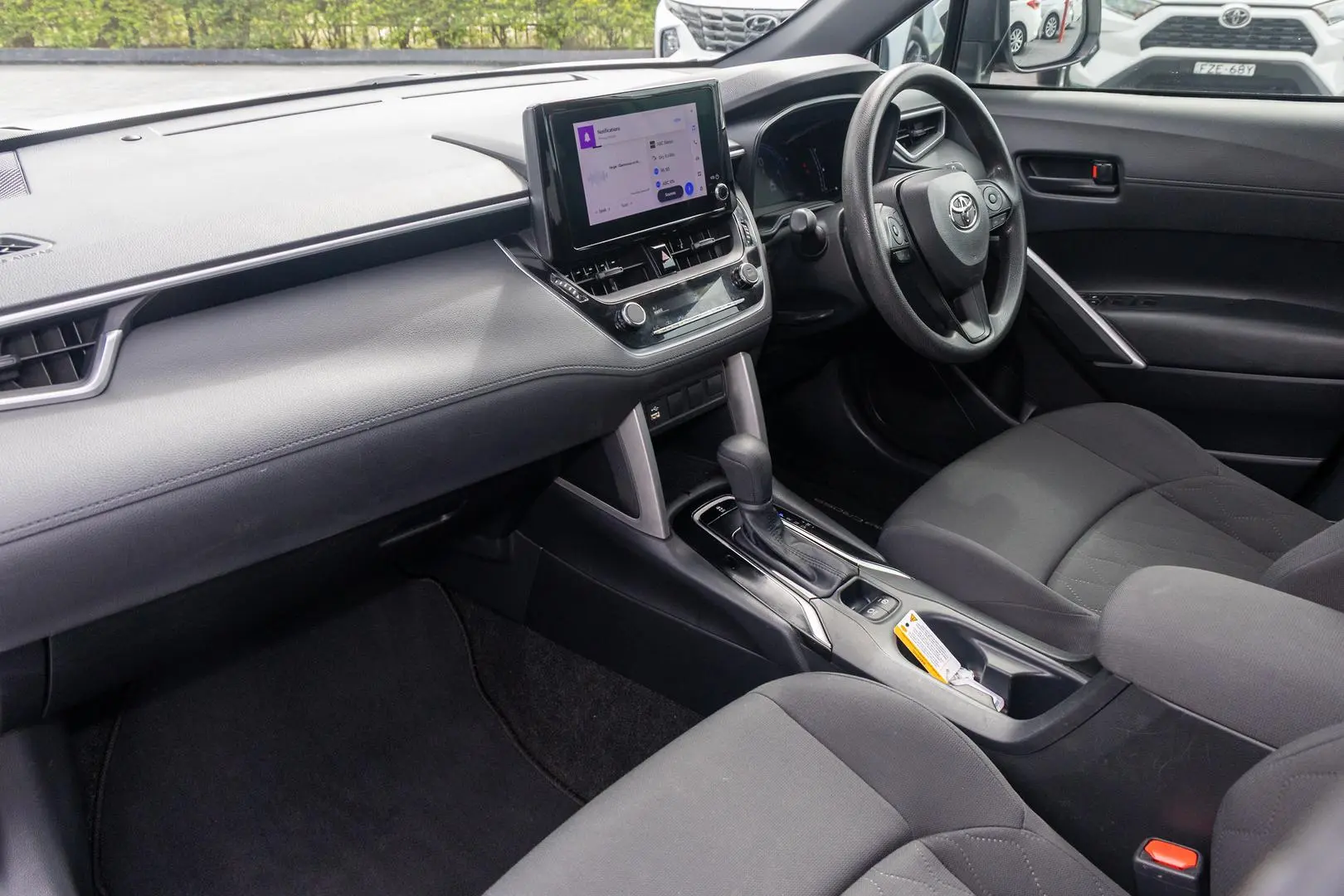 2022 Toyota Corolla Cross Gallery Image 8