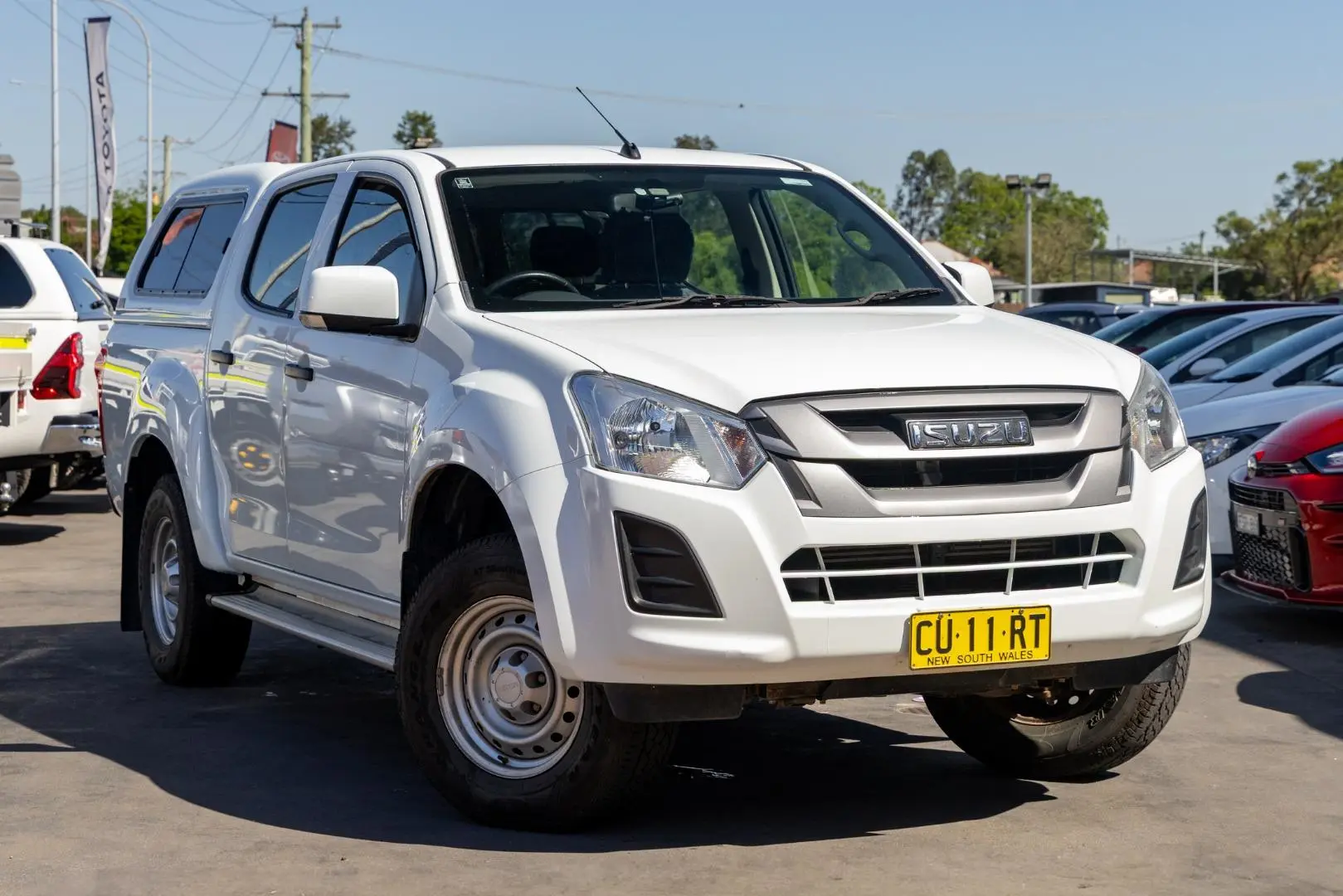 2019 Isuzu D-MAX Gallery Image 1