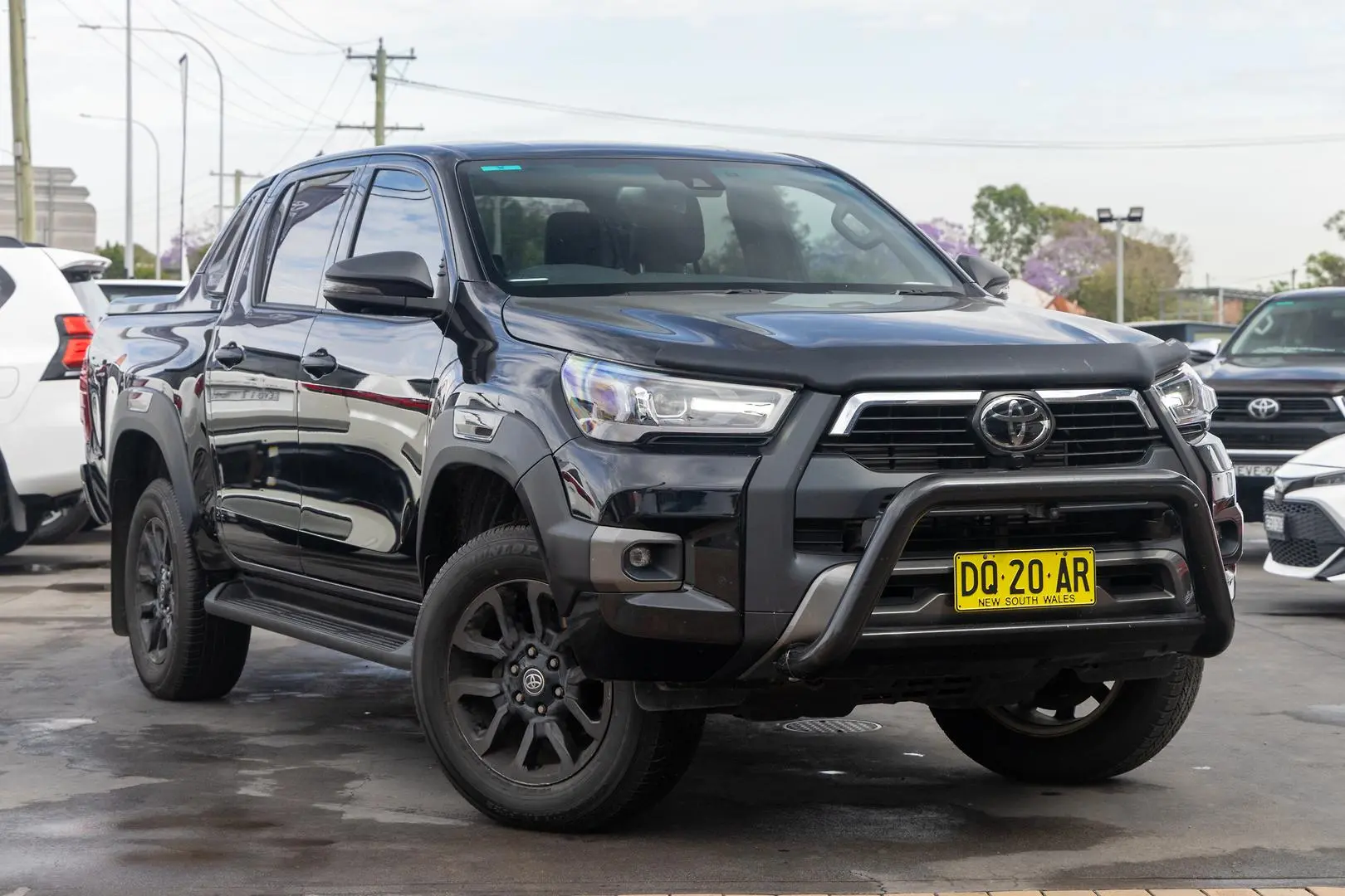 2021 Toyota Hilux Gallery Image 1