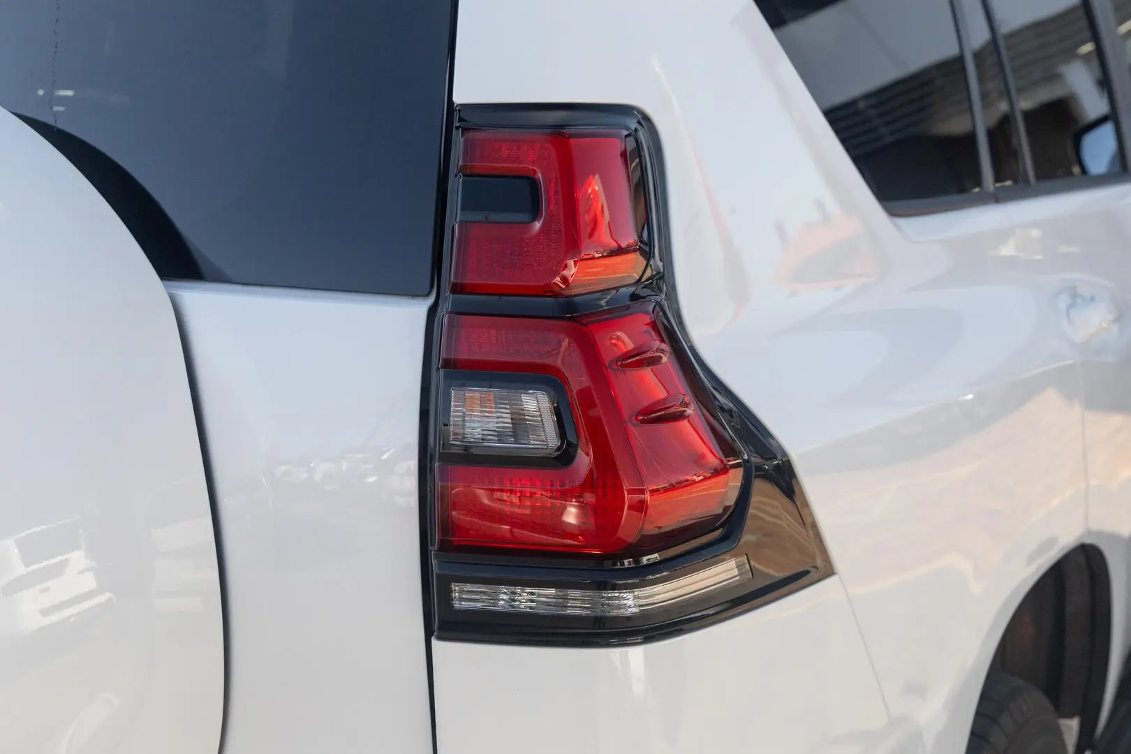 2021 Toyota Landcruiser Prado Gallery Image 19