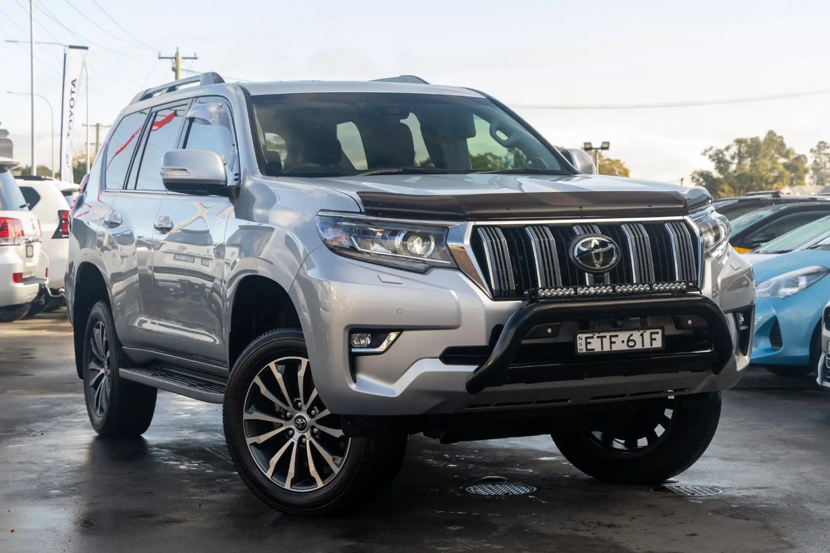 2023 Toyota Landcruiser Prado Gallery Image 1