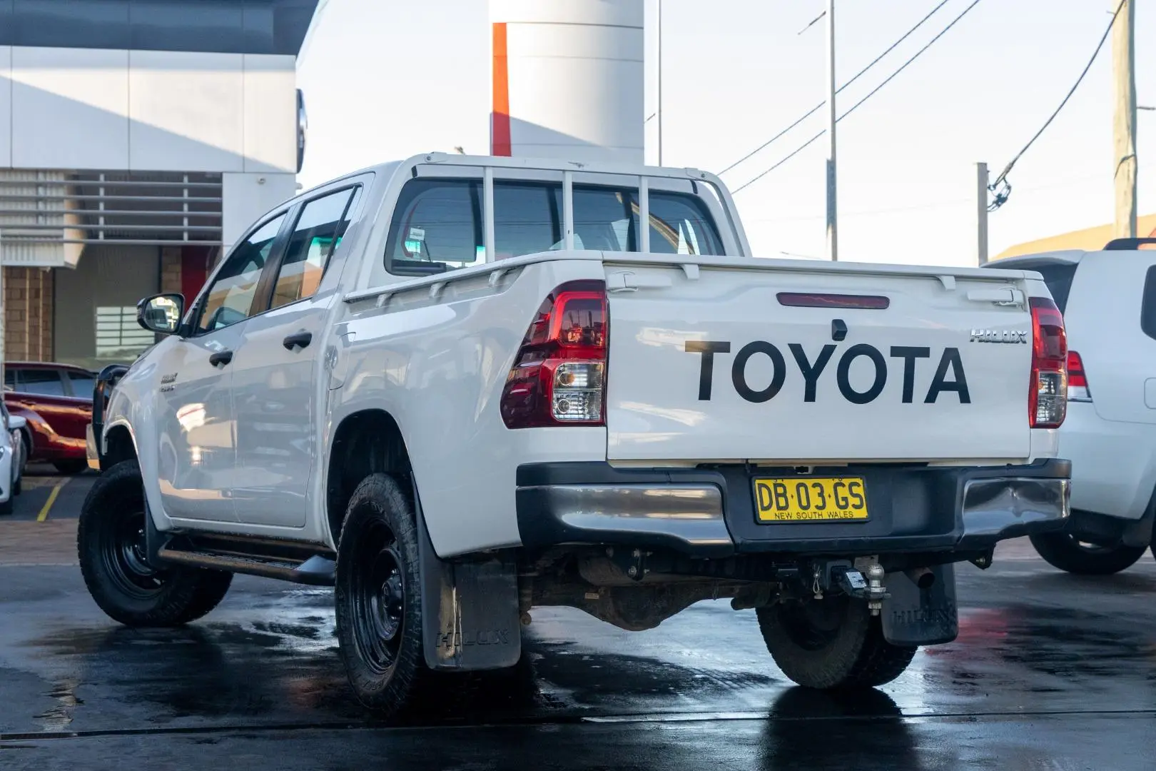 2021 Toyota Hilux Gallery Image 2