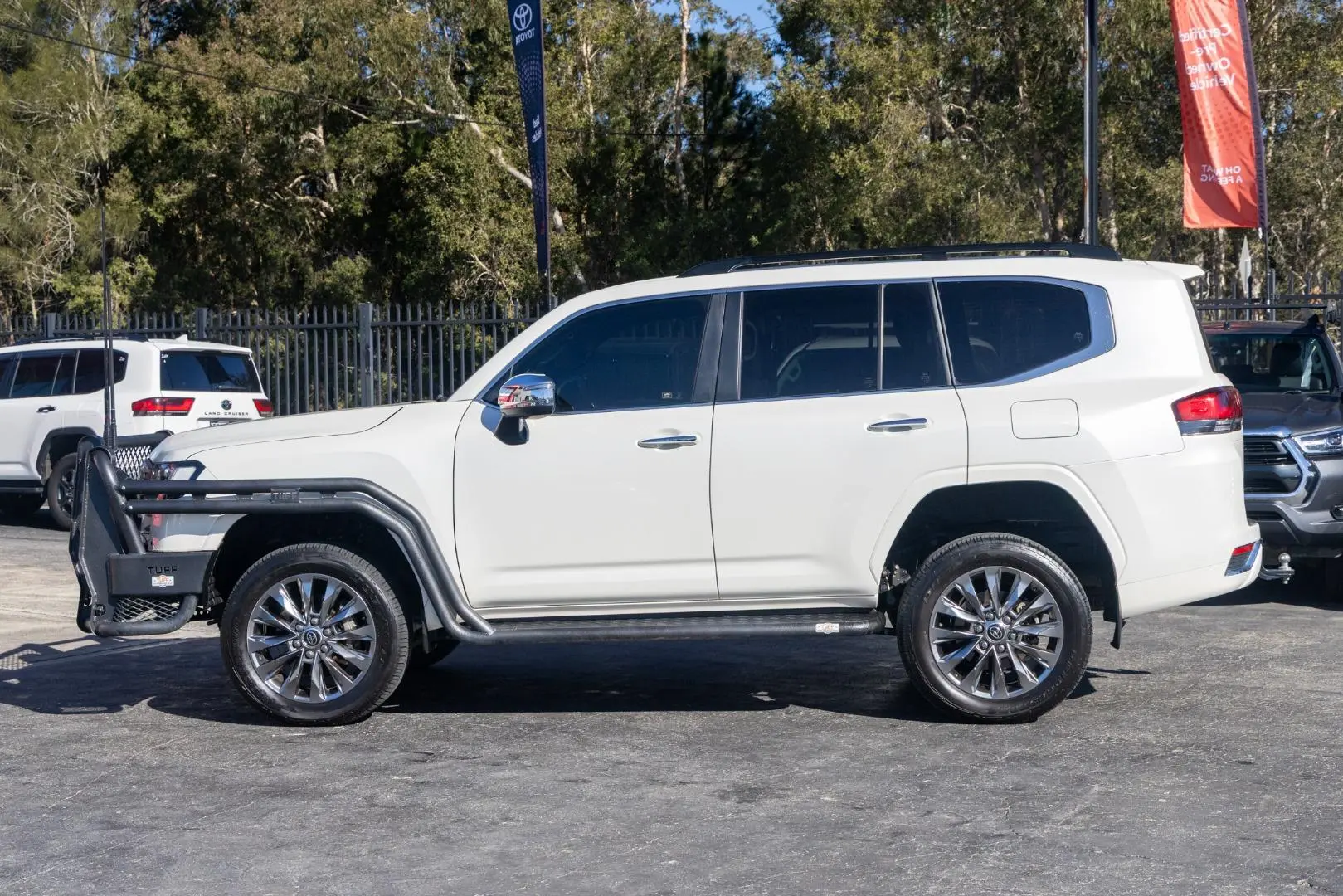 2022 Toyota Landcruiser Gallery Image 3