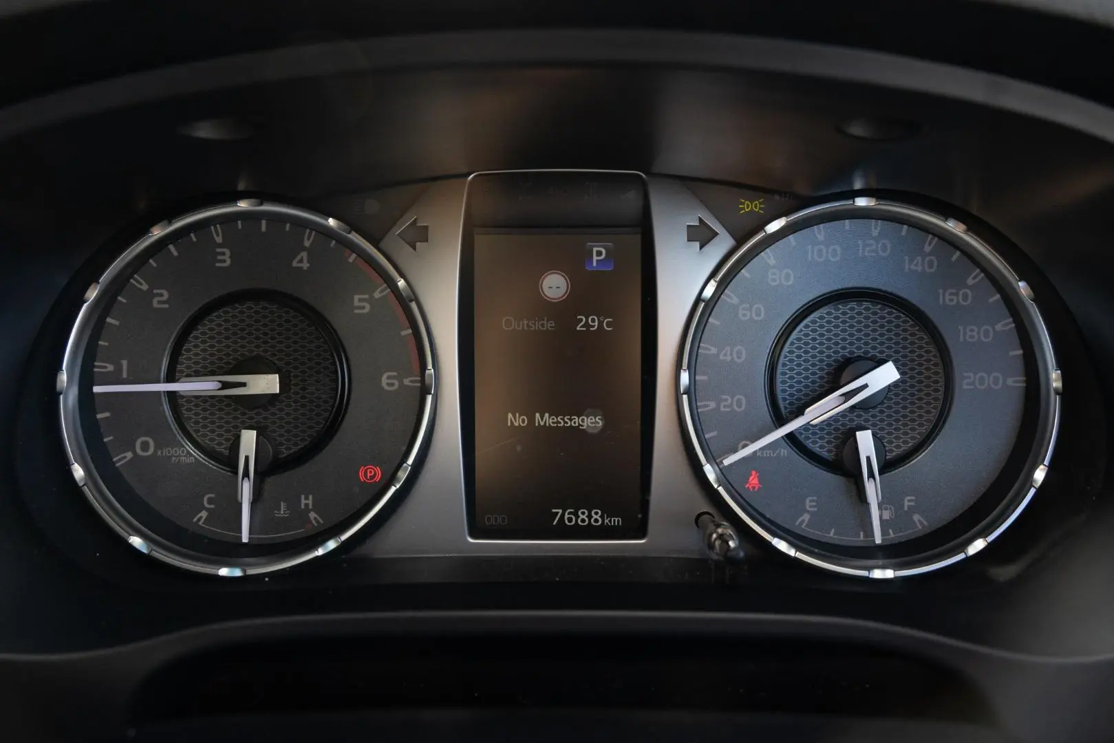 2025 Toyota Hilux Gallery Image 13