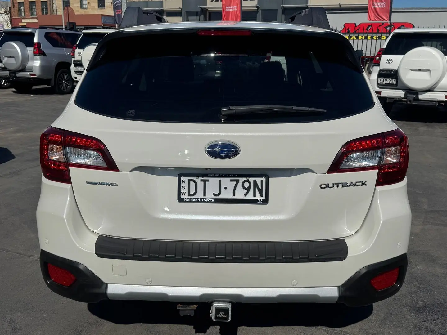 2017 Subaru Outback Gallery Image 7
