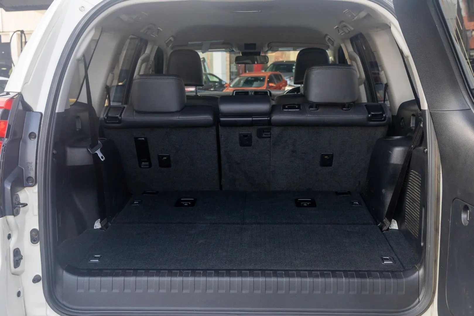 2019 Toyota Landcruiser Prado Gallery Image 19