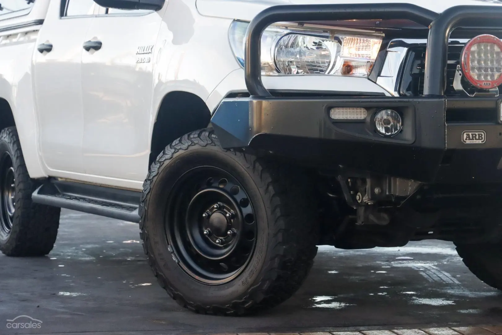 2019 Toyota Hilux Image 6