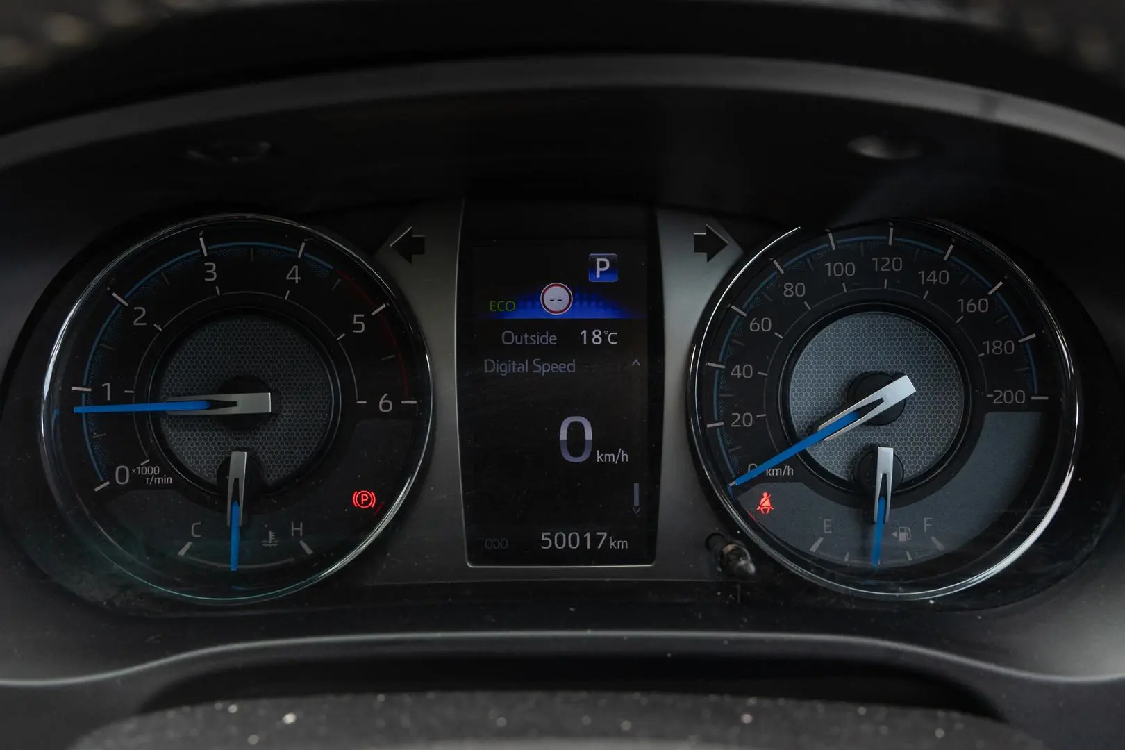 2021 Toyota Hilux Gallery Image 13