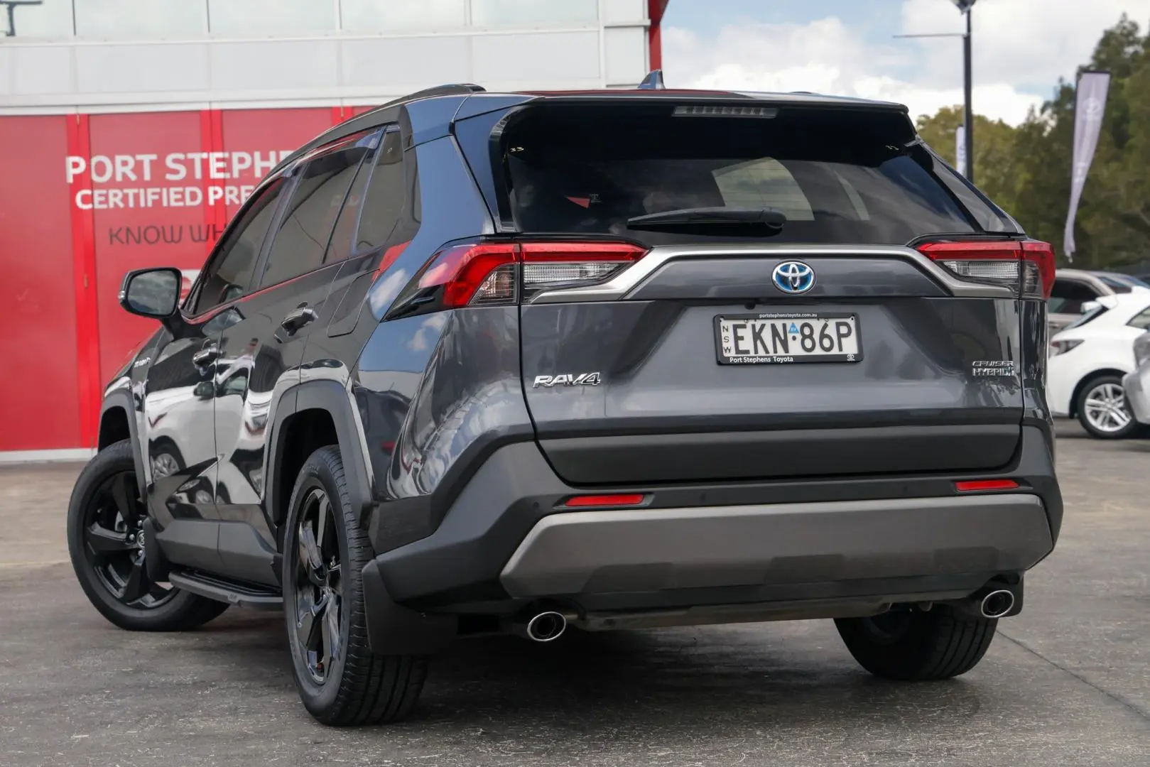 2020 Toyota RAV4 Image 2