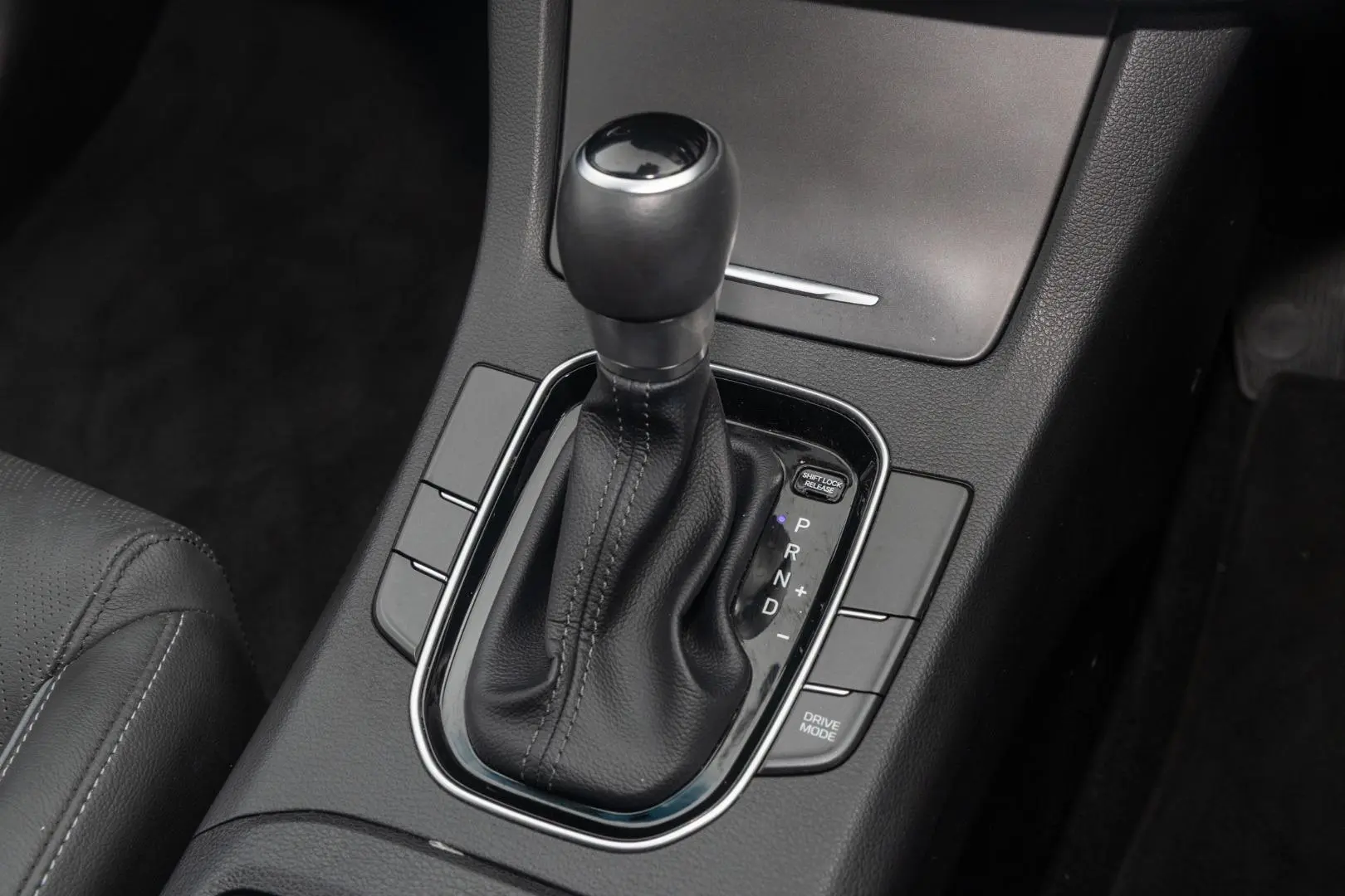 2020 Hyundai i30 Gallery Image 17