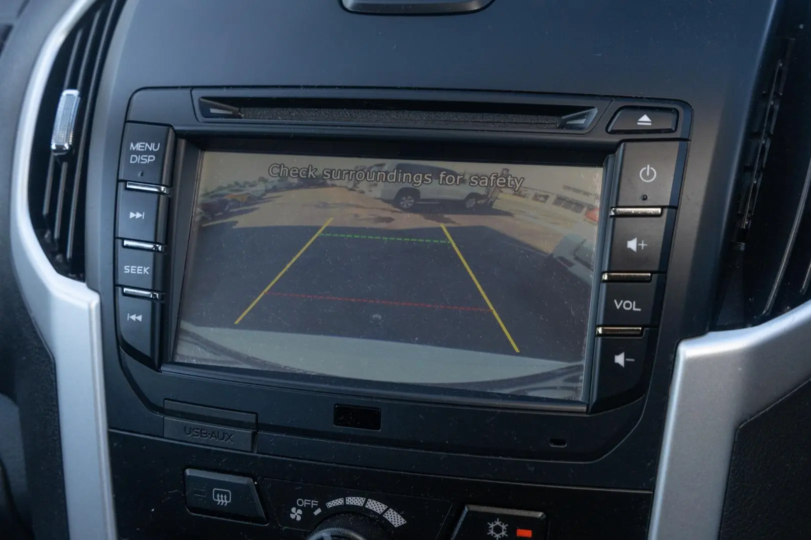 2021 Isuzu MU-X Gallery Image 15
