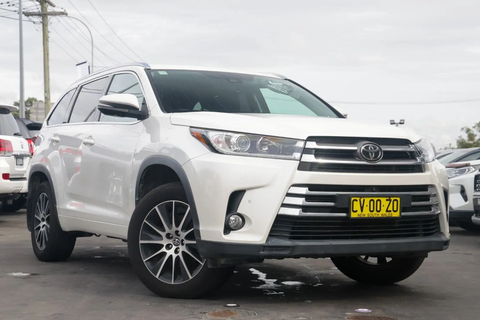 2019 Toyota Kluger Gallery Image 1