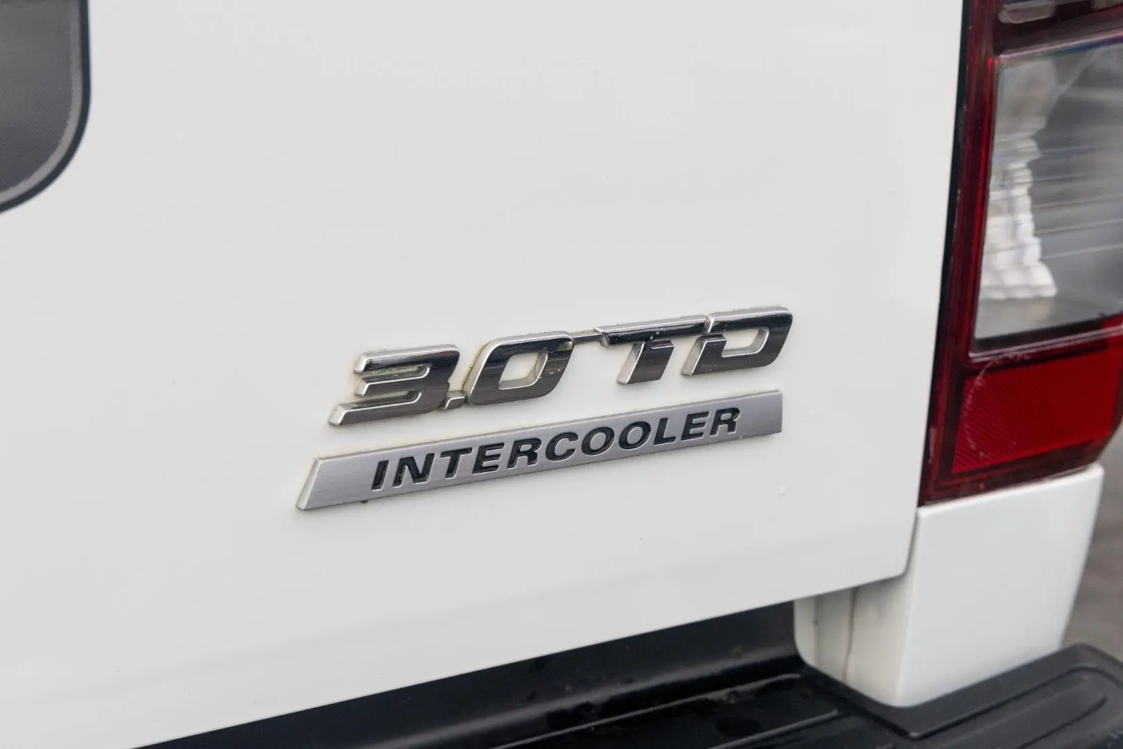 2017 Isuzu D-MAX Gallery Image 21