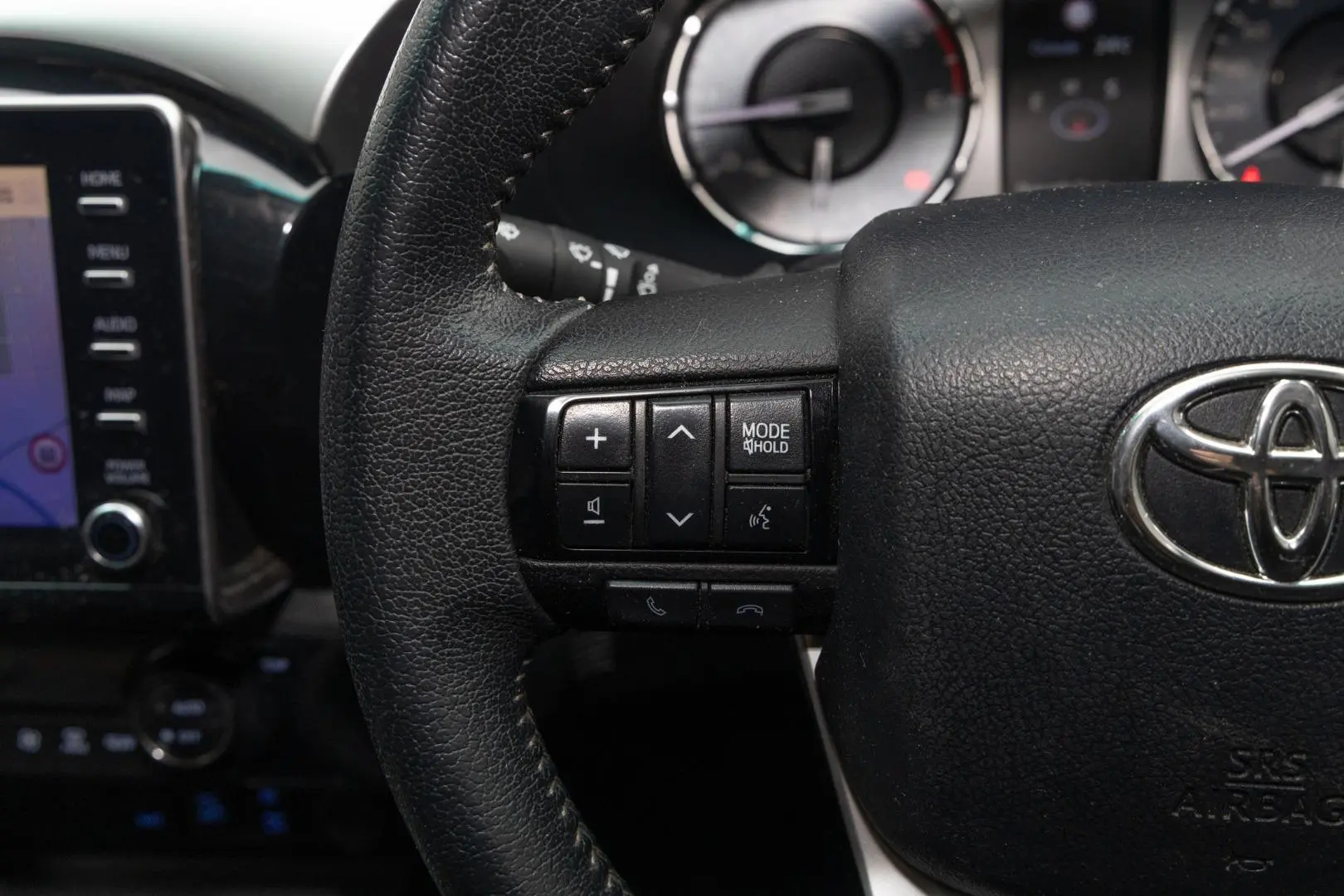 2021 Toyota Hilux Gallery Image 11