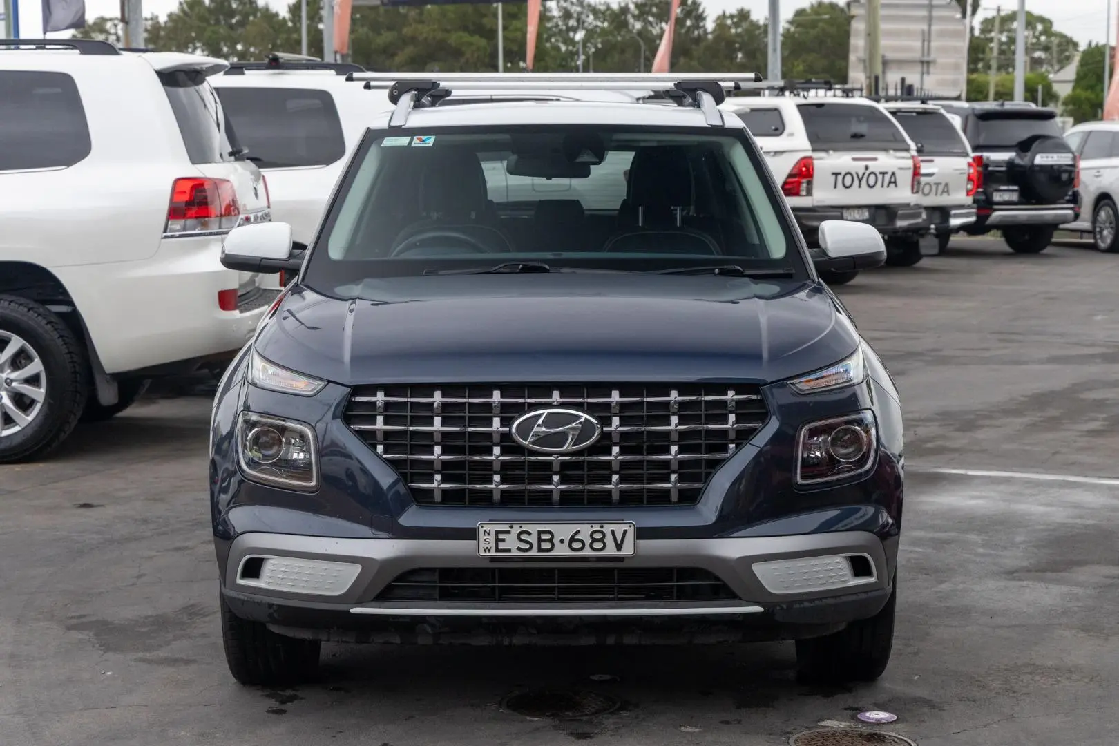 2021 Hyundai Venue Gallery Image 4